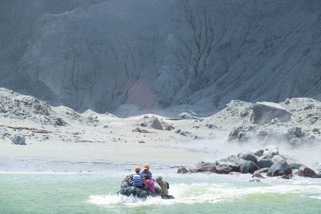 Cả gia đình thiệt mạng do núi lửa phun trào ở New Zealand