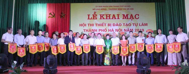 Hà Nội: Tăng cường gắn kết doanh nghiệp với cơ sở giáo dục nghề nghiệp - 3 Hà Nội: Tăng cường gắn kết doanh nghiệp với cơ sở giáo dục nghề nghiệp - 3