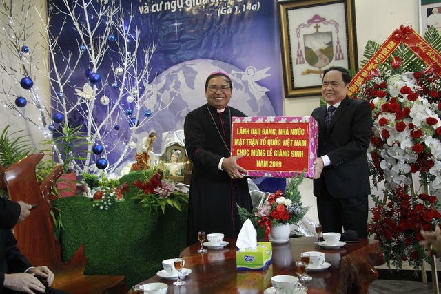 Chủ tịch MTTQ Việt Nam chúc mừng Giáng sinh Giáo phận Ban Mê Thuột - Ảnh minh hoạ 2