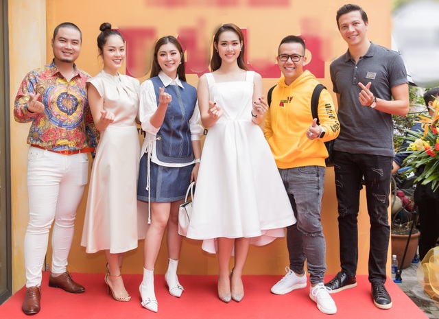 Cát Phượng than “già rồi” khi hội ngộ Diệp Bảo Ngọc cùng dàn sao - 6 Cát Phượng than “già rồi” khi hội ngộ Diệp Bảo Ngọc cùng dàn sao - 6