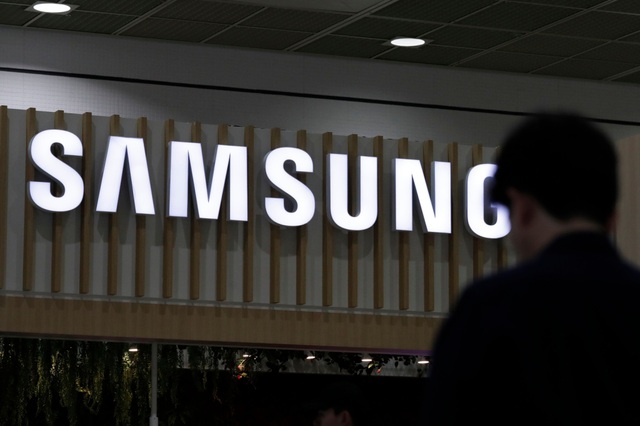 Samsung Galaxy Fold 2 sẽ có màn hình mỏng như một sợi tóc? - Ảnh minh hoạ 2