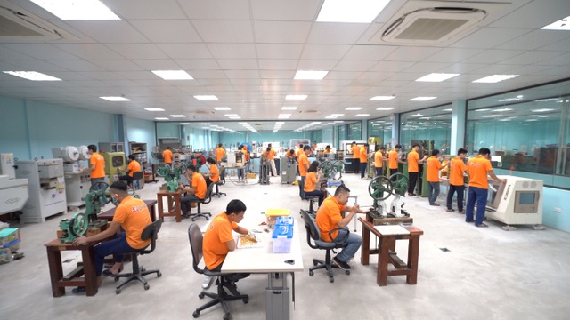 Có một DOJI không giới hạn - 1