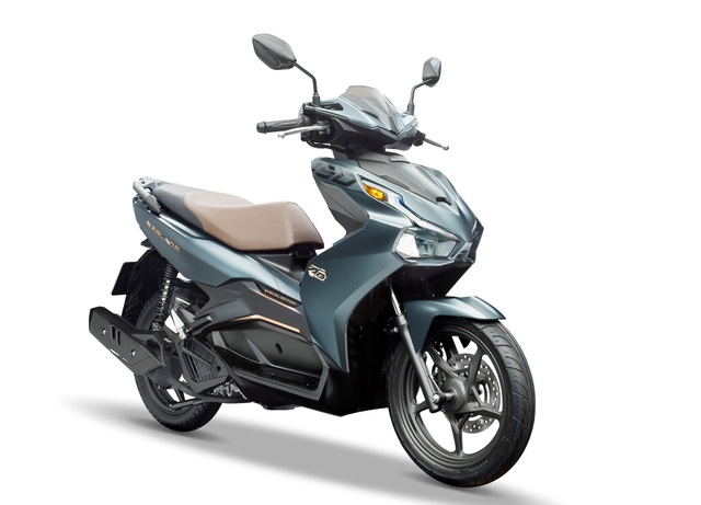 Honda tung AirBlade 150 cạnh tranh cùng Yamaha NVX 155 - 2