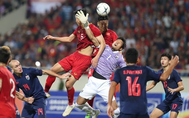 De Gea tái hiện pha bóng của thủ môn Kawin ở trận đấu Việt Nam - Thái Lan - 2 De Gea tái hiện pha bóng của thủ môn Kawin ở trận đấu Việt Nam - Thái Lan - 2