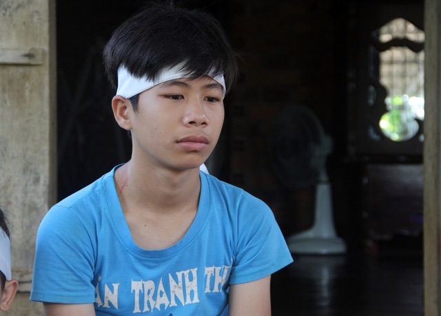 3 đứa trẻ bơ vơ đến tội nghiệp sau cái chết đau lòng của người cha - 5 3 đứa trẻ bơ vơ đến tội nghiệp sau cái chết đau lòng của người cha - 5