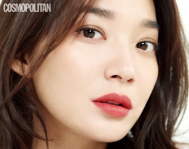 Shin Min Ah: Mỹ nhân “không tuổi” cùng chuyện tình cổ tích với “phi công trẻ” kém 5 tuổi - 2 Shin Min Ah: Mỹ nhân “không tuổi” cùng chuyện tình cổ tích với “phi công trẻ” kém 5 tuổi - 2