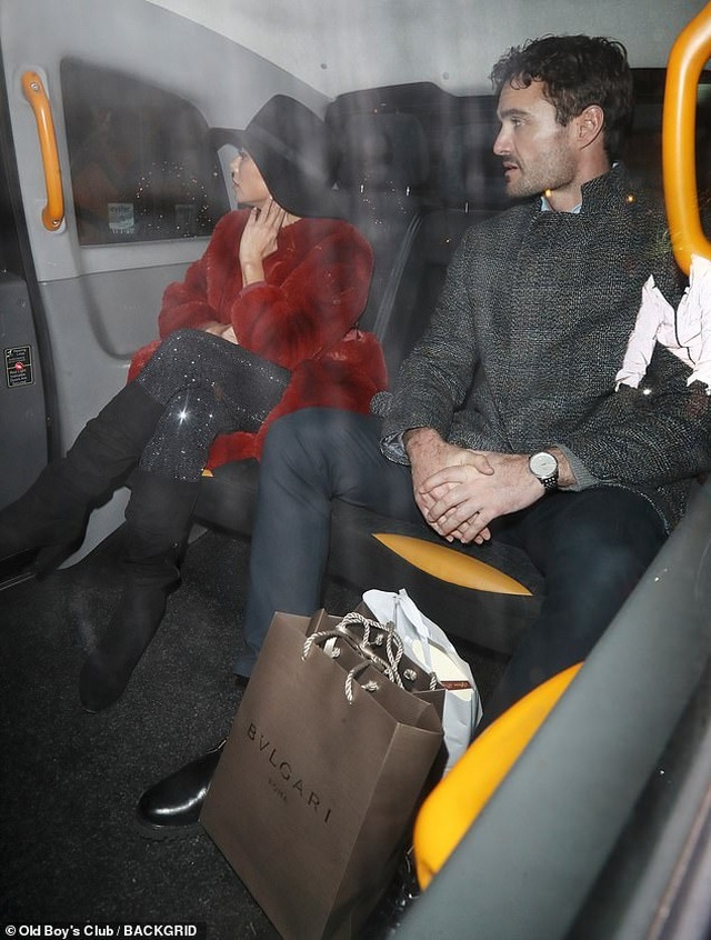 Liên tục xuất hiện bên nhau, Nicole Scherzinger và Thom Evans vẫn phủ nhận tin đồn hò hẹn - 3 Liên tục xuất hiện bên nhau, Nicole Scherzinger và Thom Evans vẫn phủ nhận tin đồn hò hẹn - 3