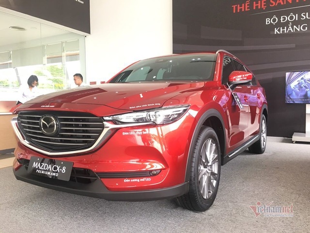 Cuối năm, ô tô đại hạ giá, thêm nhiều mẫu giảm đến 300 triệu đồng - 2 Cuối năm, ô tô đại hạ giá, thêm nhiều mẫu giảm đến 300 triệu đồng - 2