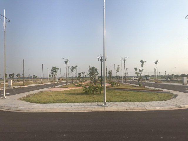 Đất nền trở thành kênh đầu tư hút khách nhờ chính sách sổ đỏ từng lô - 1 Đất nền trở thành kênh đầu tư hút khách nhờ chính sách sổ đỏ từng lô - 1