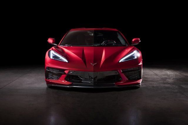 Hai tháng nữa mới sản xuất nhưng Corvette C8 đã hết hàng - 1