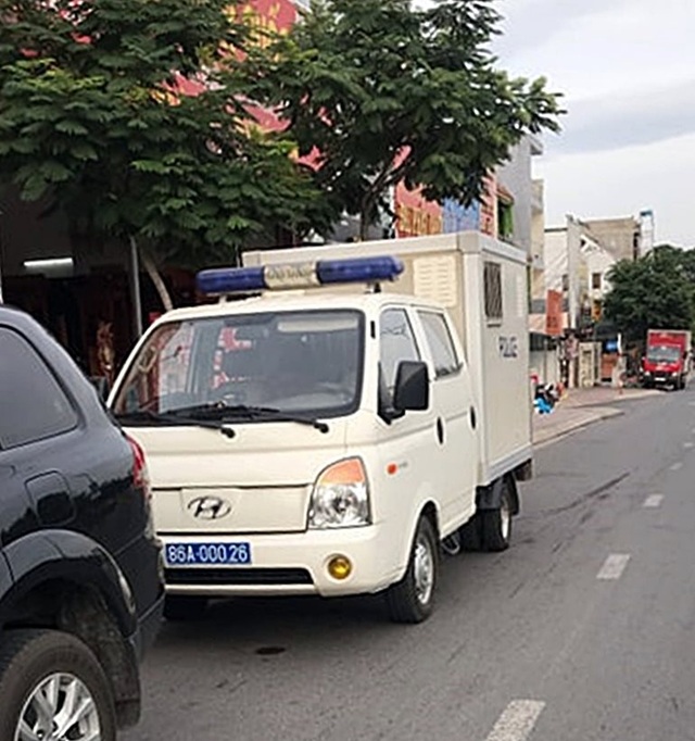 Bắt Giám đốc công ty địa ốc Hưng Thịnh Phát vì vẽ dự án trên đất nông nghiệp - 1 796950417441142927609148655593659724464128-n-1576751157669 796950417441142927609148655593659724464128-n-1576751157669 Bắt Giám đốc công ty địa ốc Hưng Thịnh Phát vì vẽ dự án trên đất nông nghiệp - 1 Bắt Giám đốc công ty địa ốc Hưng Thịnh Phát vì “vẽ” dự án trên đất nông nghiệp 796950417441142927609148655593659724464128 n 1576751157669