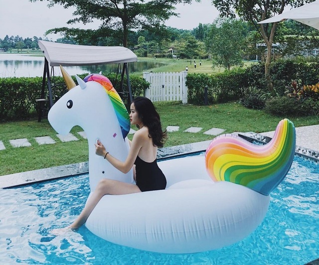 Bạn gái Đoàn Văn Hậu khoe vẻ đẹp quyến rũ mừng sinh nhật tuổi 21 - 8 Bạn gái Đoàn Văn Hậu khoe vẻ đẹp quyến rũ mừng sinh nhật tuổi 21 - 8