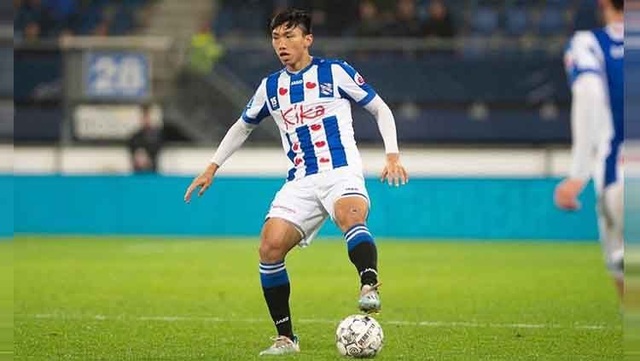 Báo Indonesia nhấn mạnh chi tiết Văn Hậu nhận thẻ vàng tại Heerenveen - 1 Báo Indonesia nhấn mạnh chi tiết Văn Hậu nhận thẻ vàng tại Heerenveen - 1