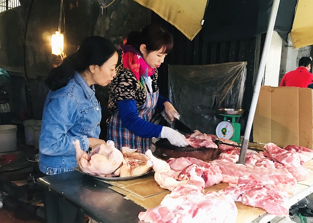 Giá thịt lợn tăng vọt kéo theo giò, chả lên mức giá cao chưa từng có - 1 Giá thịt lợn tăng vọt kéo theo giò, chả lên mức giá cao chưa từng có - 1