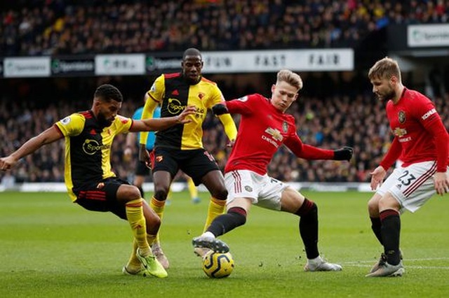 Watford 2-0 Man Utd: Hai bàn thắng trong ba phút - 14