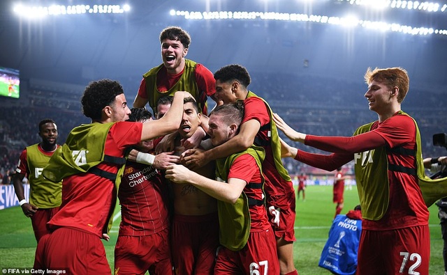 Những khoảnh khắc trong chiến thắng nghẹt thở giúp Liverpool vô địch FIFA Club World Cup - 14 Những khoảnh khắc trong chiến thắng nghẹt thở giúp Liverpool vô địch FIFA Club World Cup - 14