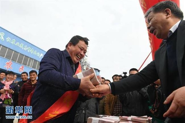 Cuối năm, dân làng xôn xao có thể được thưởng hơn 600 triệu đồng/người - 11 Cuối năm, dân làng xôn xao có thể được thưởng hơn 600 triệu đồng/người - 11