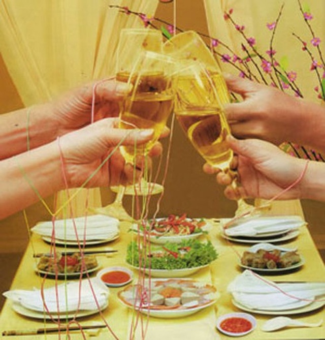 Bí kíp “hết khổ” vì rối loạn tiêu hóa do rượu bia ngày Tết - 1 Bí kíp “hết khổ” vì rối loạn tiêu hóa do rượu bia ngày Tết - 1
