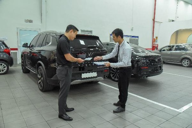 Trải nghiệm một giờ làm “thượng đế” của VinFast khi bảo dưỡng xe - 11 Trải nghiệm một giờ làm “thượng đế” của VinFast khi bảo dưỡng xe - 11