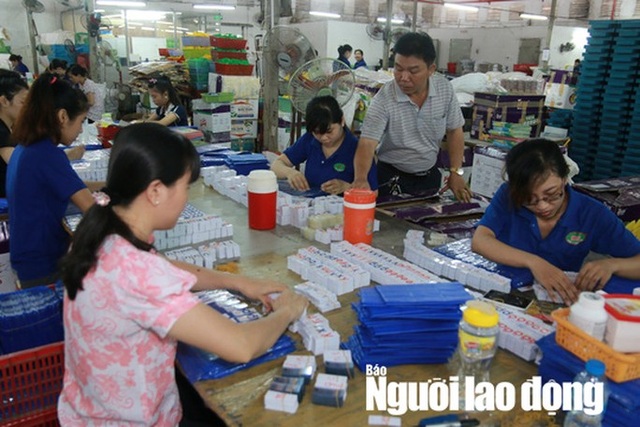 Trăm đồng tiền công không bằng 1 đồng tiền thưởng - 1 Trăm đồng tiền công không bằng 1 đồng tiền thưởng - 1