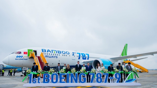 Phó Chủ tịch Quốc Hội phát biểu biểu dương Bamboo Airways tại Lễ đón máy bay thân rộng Boeing 787-9 Dreamliner - 2 Phó Chủ tịch Quốc Hội phát biểu biểu dương Bamboo Airways tại Lễ đón máy bay thân rộng Boeing 787-9 Dreamliner - 2