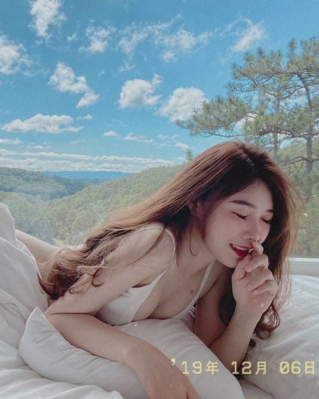 Yêu xa nhưng Đức Chinh, Văn Hậu khiến fan trầm trồ vì độ chiều bạn gái - 6 Yêu xa nhưng Đức Chinh, Văn Hậu khiến fan trầm trồ vì độ chiều bạn gái - 6