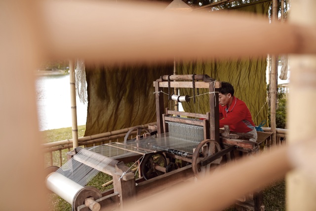 Lụa Bảo Lộc và khúc hoan ca bên Hồ Xuân Hương Đà Lạt - 20 Lụa Bảo Lộc và khúc hoan ca bên Hồ Xuân Hương Đà Lạt - 20