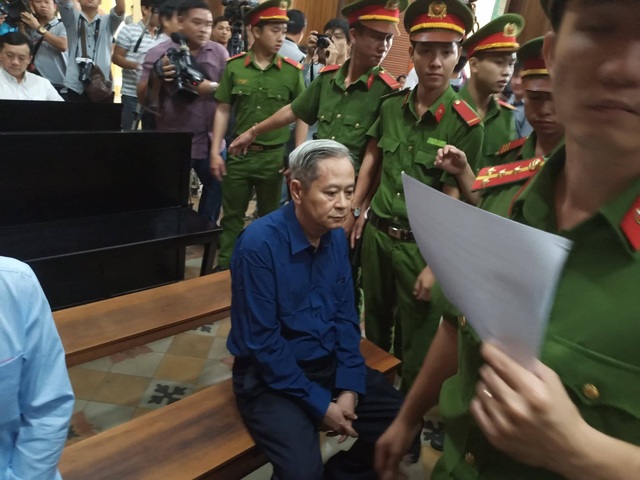 Nguyên Phó Chủ tịch TPHCM Nguyễn Hữu Tín: Tôi biết tôi sai nhưng không vụ lợi! - 3 Nguyên Phó Chủ tịch TPHCM Nguyễn Hữu Tín: Tôi biết tôi sai nhưng không vụ lợi! - 3