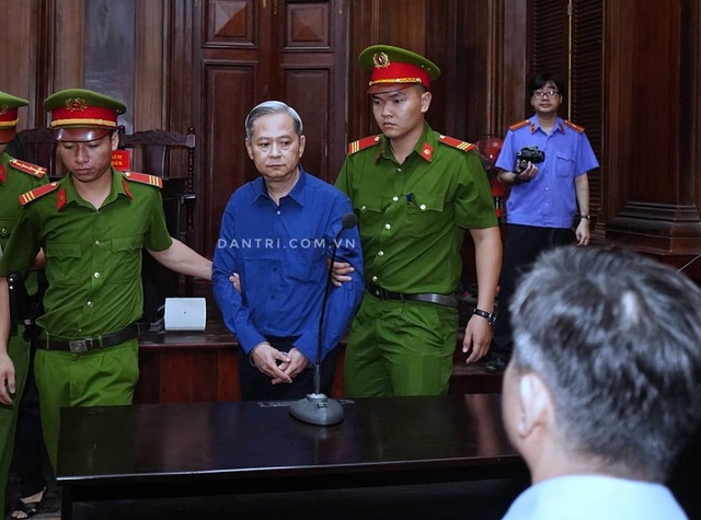 Yêu cầu không làm lộ bí mật Nhà nước tại phiên xử Nguyễn Hữu Tín - 3