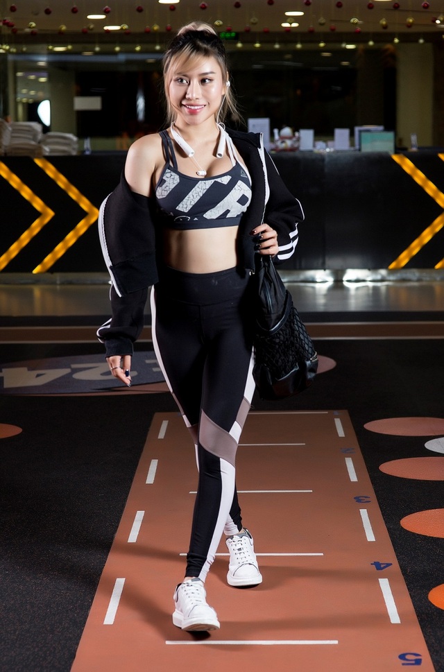 Lí do Hanoi X-Girls và “hot gymer” Tracy Lê ưa chuộng tai nghe Bluetooth - 5 Lí do Hanoi X-Girls và “hot gymer” Tracy Lê ưa chuộng tai nghe Bluetooth - 5