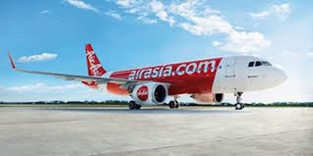 Máy bay Air Asia hạ cánh khẩn cấp xuống Tân Sơn Nhất vì sạc điện thoại phát nổ - 1 Máy bay Air Asia hạ cánh khẩn cấp xuống Tân Sơn Nhất vì sạc điện thoại phát nổ - 1
