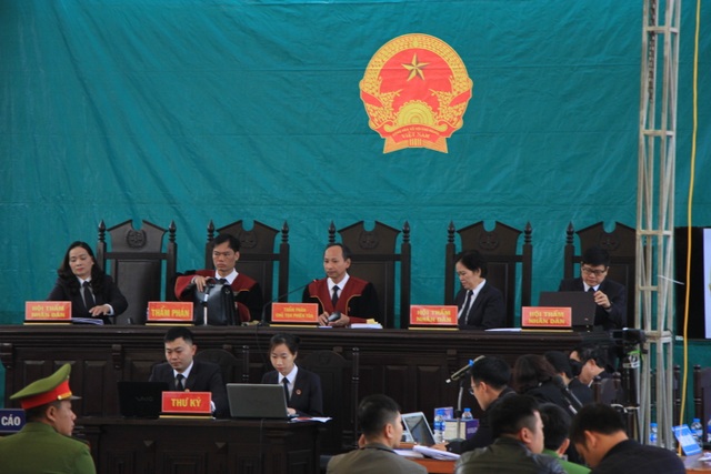 Vương Văn Hùng phản cung, phủ nhận việc hiếp dâm, sát hại nữ sinh giao gà - 2 Vương Văn Hùng phản cung, phủ nhận việc hiếp dâm, sát hại nữ sinh giao gà - 2