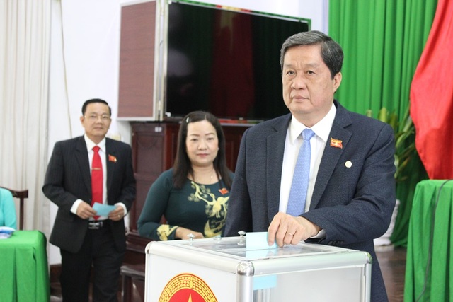 Cần Thơ: Họp HĐND bất thường, bầu bổ sung 2 Ủy viên UBND thành phố - 1 Cần Thơ: Họp HĐND bất thường, bầu bổ sung 2 Ủy viên UBND thành phố - 1