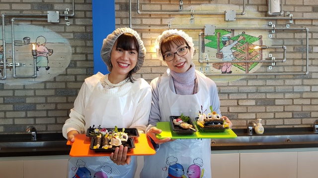 Đến Busan phải thử cà phê chả cá Goraesa, hàu sống Tongyeong - 7 Đến Busan phải thử cà phê chả cá Goraesa, hàu sống Tongyeong - 7