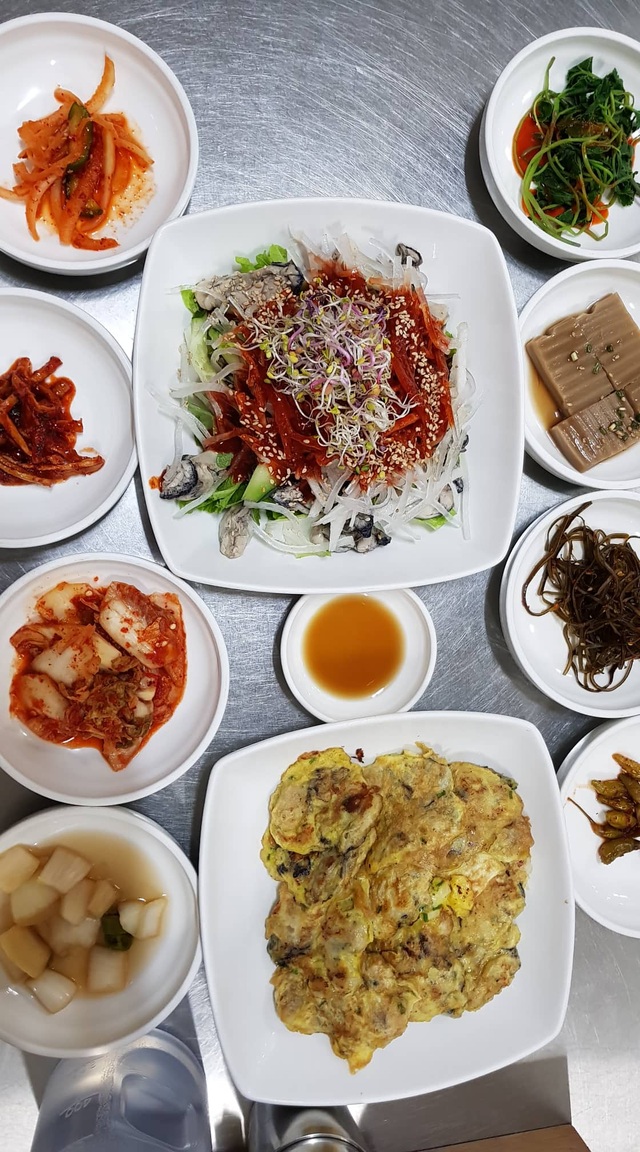 Đến Busan phải thử cà phê chả cá Goraesa, hàu sống Tongyeong - 10 Đến Busan phải thử cà phê chả cá Goraesa, hàu sống Tongyeong - 10