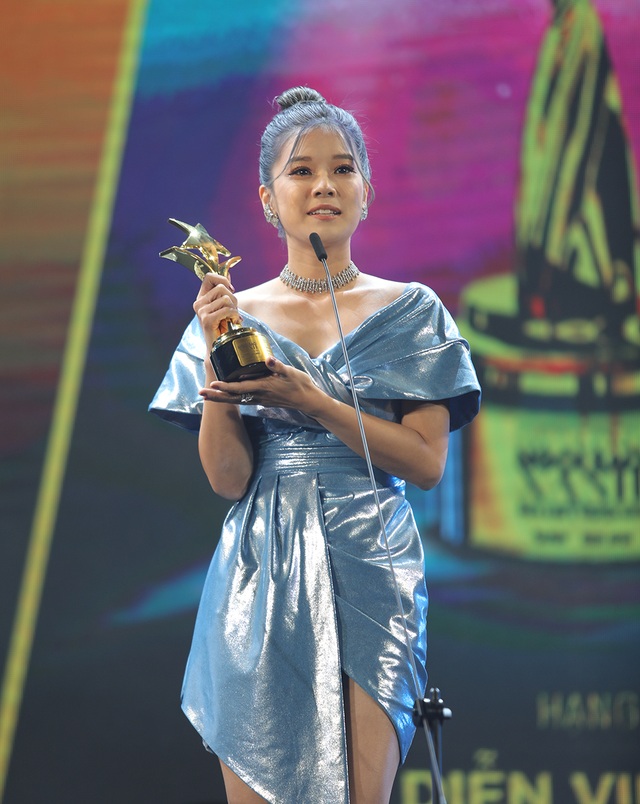 Nữ cascaduer Trần Thanh Hoa đạt giải Nữ diễn viên phụ xuất sắc nhất Ngôi Sao Xanh - 6 Nữ cascaduer Trần Thanh Hoa đạt giải Nữ diễn viên phụ xuất sắc nhất Ngôi Sao Xanh - 6