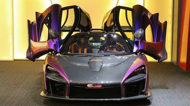 Bí ẩn một chiếc siêu xe McLaren Senna sơn đổi màu - 3