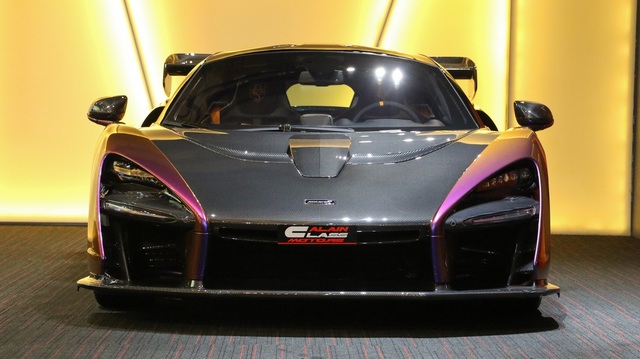 Bí ẩn một  chiếc siêu xe McLaren Senna sơn đổi màu - 4