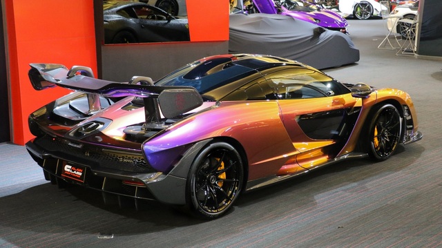 Bí ẩn một chiếc siêu xe McLaren Senna sơn đổi màu - 15