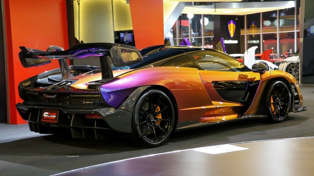 Bí ẩn một chiếc siêu xe McLaren Senna sơn đổi màu - 13