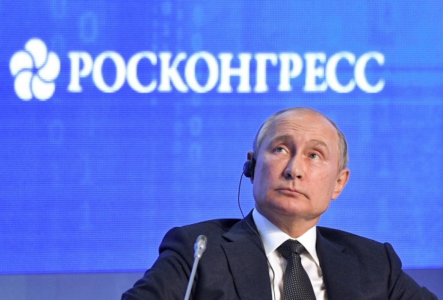 Những dấu ấn trong 20 năm ông Putin chèo lái nước Nga - Ảnh minh hoạ 12
