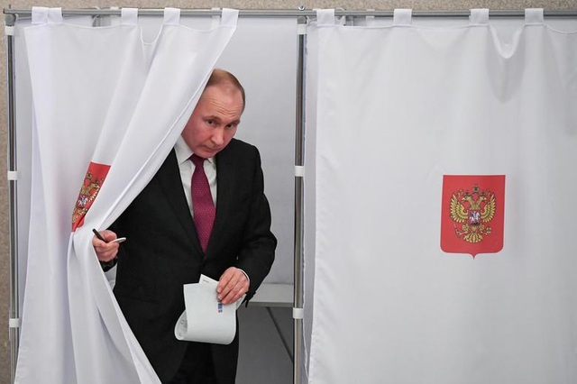 Những dấu ấn trong 20 năm ông Putin chèo lái nước Nga - Ảnh minh hoạ 18