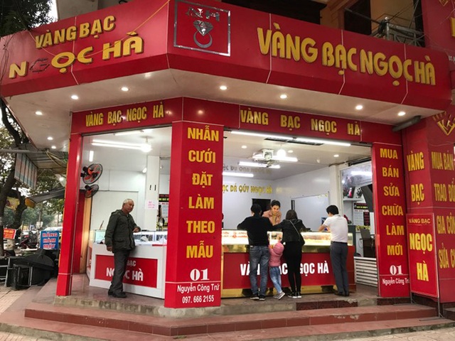Giá vàng phá “quy luật” giảm cuối năm, dân ngó lơ chuyện đầu cơ - 1 Giá vàng phá “quy luật” giảm cuối năm, dân ngó lơ chuyện đầu cơ - 1