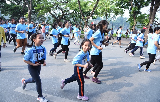 Giải chạy “Sống khỏe cùng VietinBank”: Lan tỏa và sẻ chia yêu thương - 3
