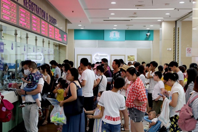 Trung Quốc xôn xao vụ người nhà bệnh nhân đâm chết bác sĩ - 1 Trung Quốc xôn xao vụ người nhà bệnh nhân đâm chết bác sĩ - 1