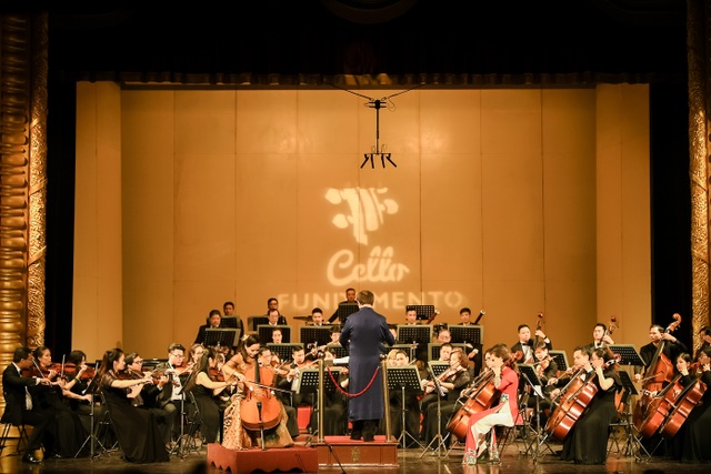Đinh Hoài Xuân thăng hoa trong “Cello Fundamento Concert 4” - 7 Đinh Hoài Xuân thăng hoa trong “Cello Fundamento Concert 4” - 7