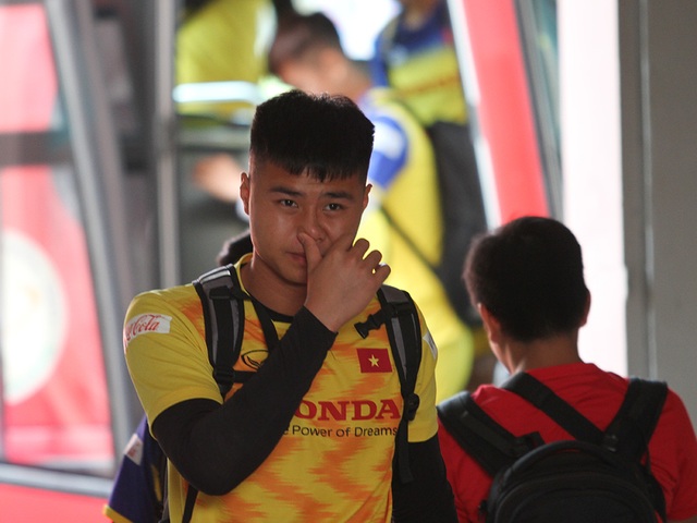 U23 Việt Nam đội nắng tập luyện trong ngày cuối cùng của năm 2019 - 3