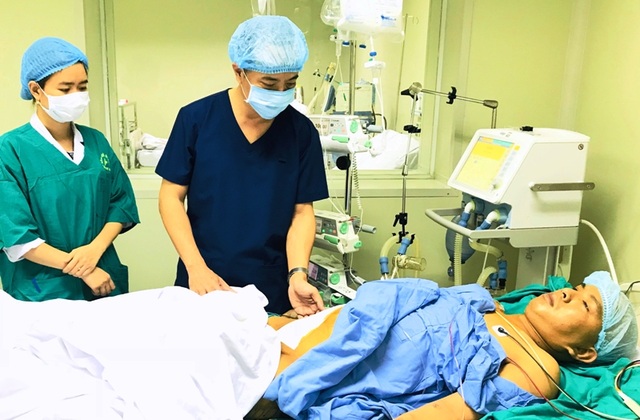 Thanh Hoá: Thực hiện thành công ca ghép thận đầu tiên từ người cho chết não - 1 Thanh Hoá: Thực hiện thành công ca ghép thận đầu tiên từ người cho chết não - 1