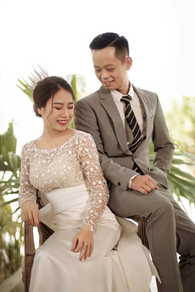 Đội bê tráp mặc trang phục võ thuật trong đám hỏi xứ Nghệ gây “sốt” - 5 Đội bê tráp mặc trang phục võ thuật trong đám hỏi xứ Nghệ gây “sốt” - 5