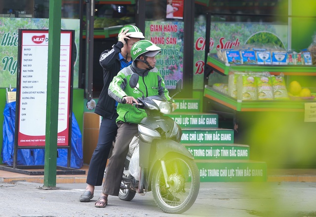Hà Nội: Nhiều người vẫn lái xe sau khi uống rượu bia - 6 Hà Nội: Nhiều người vẫn lái xe sau khi uống rượu bia - 6